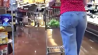 Sexy GILF Bending Over Grocery Shopping