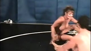Bust Babes Nude Wrestling